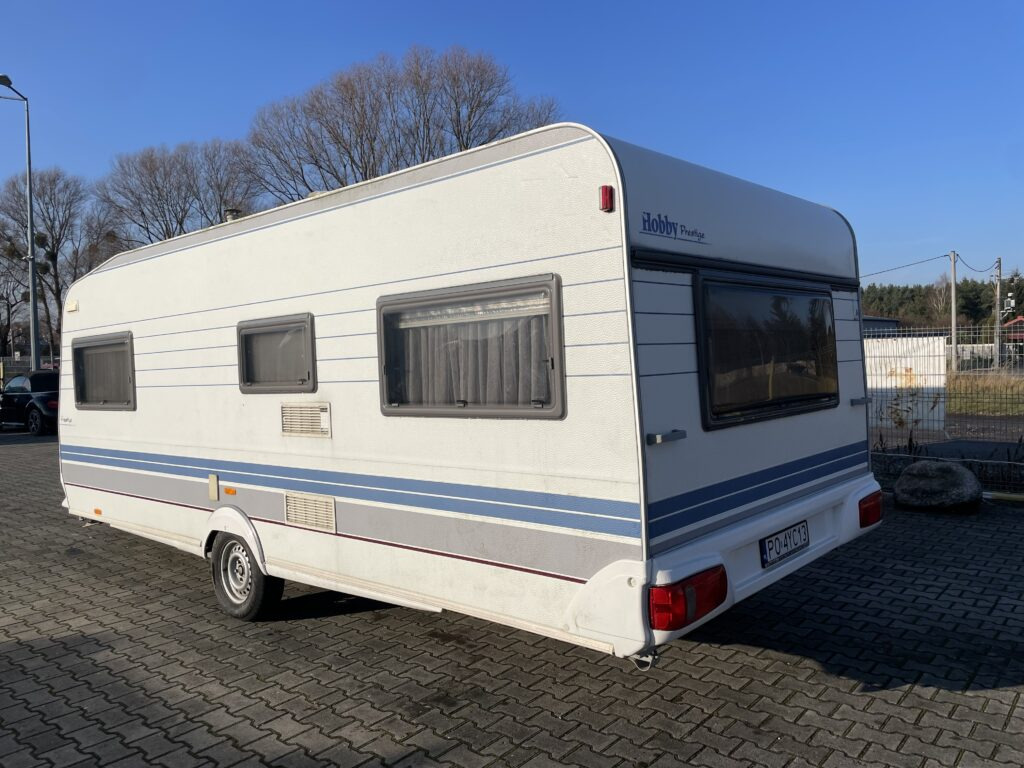 Hobby 560 UL Prestige 1998 - Obytný príves: obrázok 5 Hobby 560 UL Prestige 1998 - Obytný príves: obrázok 5