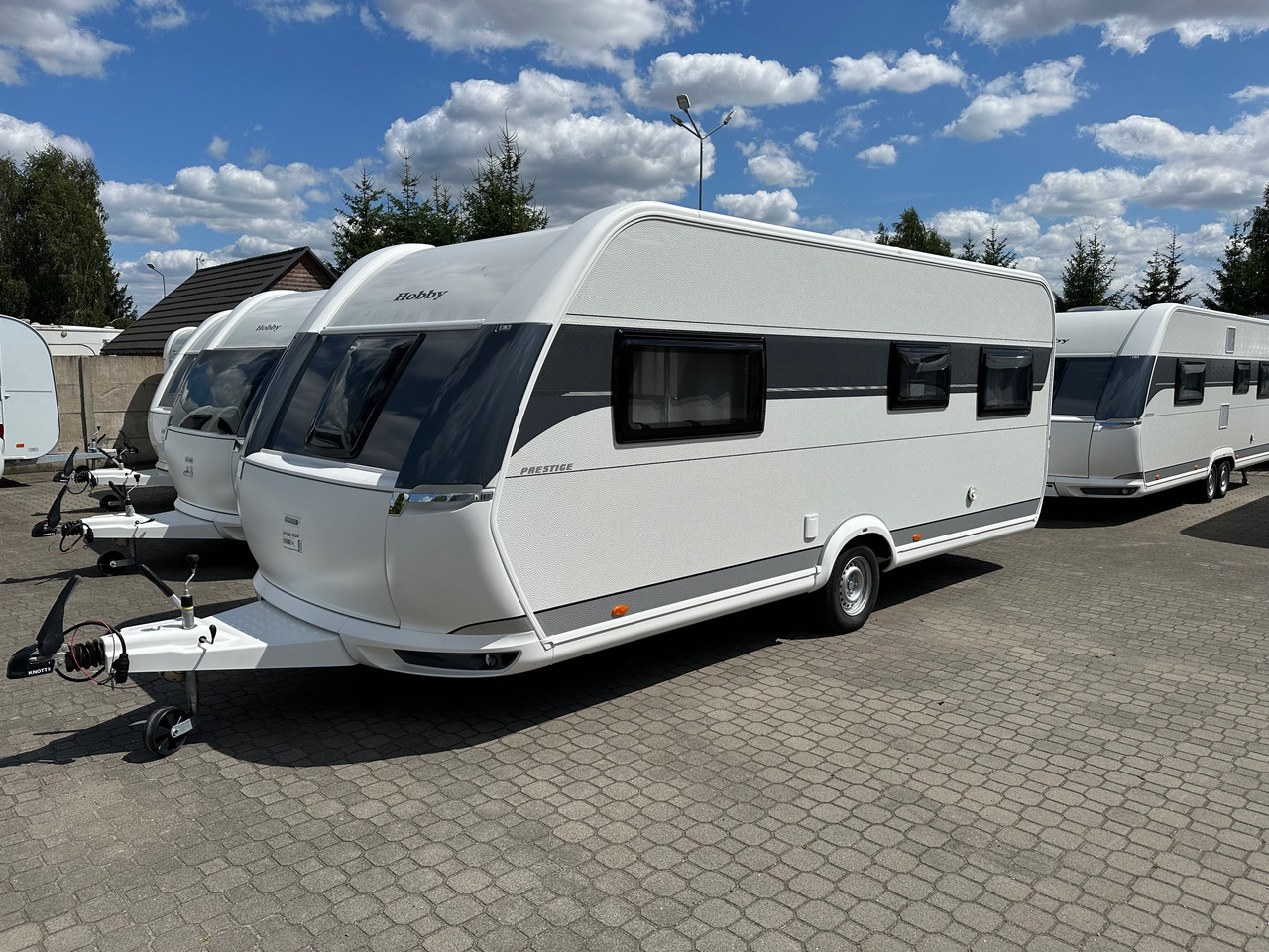 Hobby 560 UL Prestige 2023 - Obytný príves: obrázok 1 Hobby 560 UL Prestige 2023 - Obytný príves: obrázok 1
