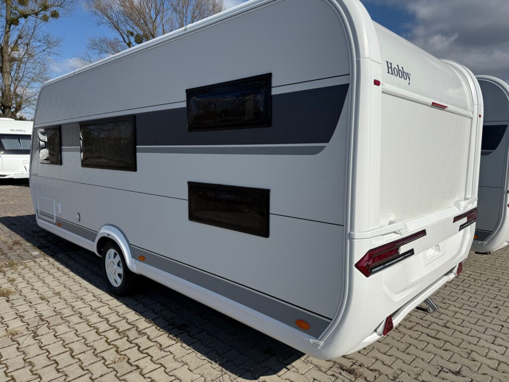 Hobby DE LUXE 545 KMF 2025 - Obytný príves: obrázok 3 Hobby DE LUXE 545 KMF 2025 - Obytný príves: obrázok 3