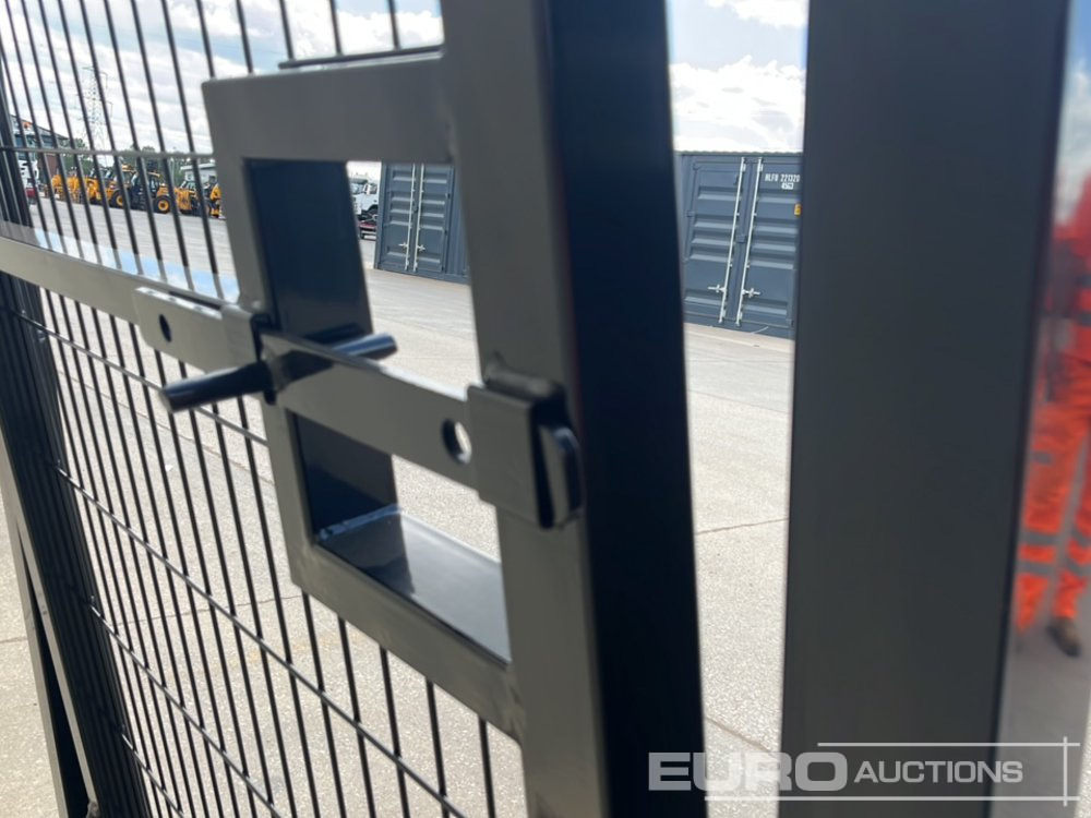 Stavebné zariadenia 1.2m x 2.4m Pedestrian Gate, Heavy Duty Galvanized Powder Coated, 80mm x 80mm x 3m Post (2 of), Assembly Kit (Black): obrázok 6