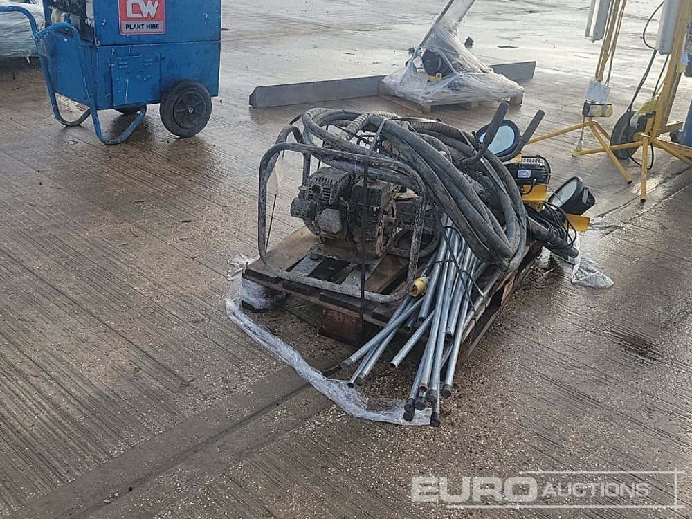 110 Volt LED Tri Pod Light (4 of), Petrol Powerpack & Vibrating Poker, Hand Held PetrolnEngine to suit Vibrating Poker - Asfaltovací stroj: obrázok 3 110 Volt LED Tri Pod Light (4 of), Petrol Powerpack & Vibrating Poker, Hand Held PetrolnEngine to suit Vibrating Poker - Asfaltovací stroj: obrázok 3