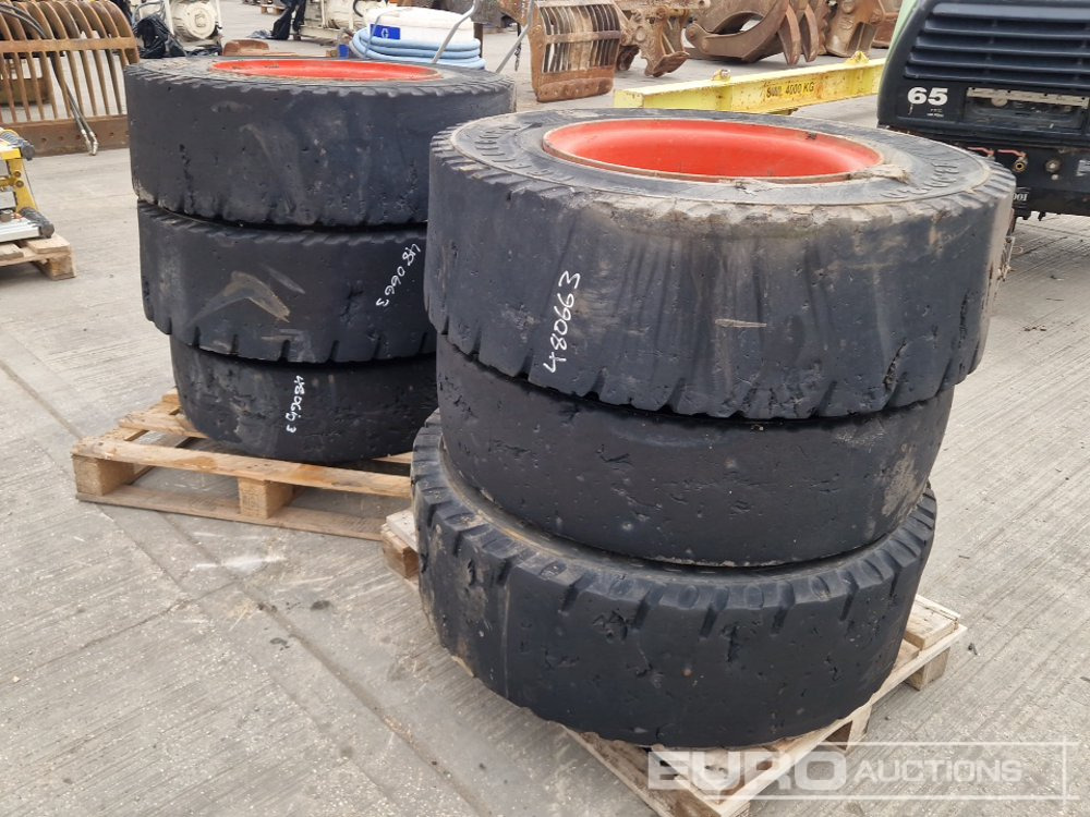 12.00-20 Tyre & Rim to suit 12 Ton Linde Forklift (6 of) - Pneumatika: obrázok 4 12.00-20 Tyre & Rim to suit 12 Ton Linde Forklift (6 of) - Pneumatika: obrázok 4