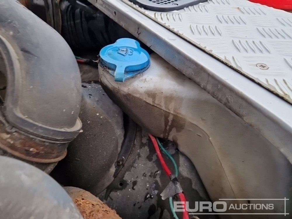 SUV 2002 Land Rover Defender 90: obrázok 16 SUV 2002 Land Rover Defender 90: obrázok 16