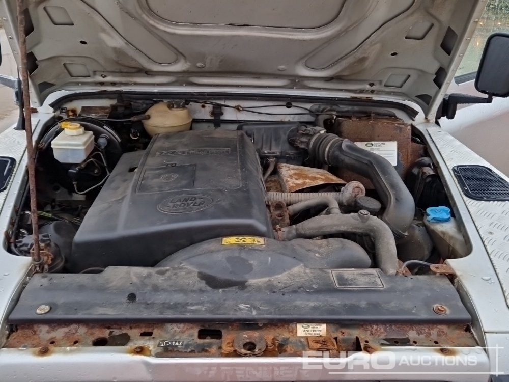 SUV 2002 Land Rover Defender 90: obrázok 13 SUV 2002 Land Rover Defender 90: obrázok 13