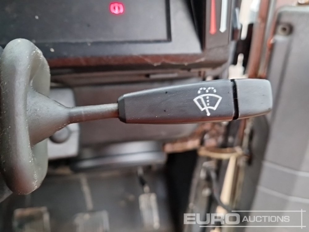 SUV 2002 Land Rover Defender 90: obrázok 37 SUV 2002 Land Rover Defender 90: obrázok 37