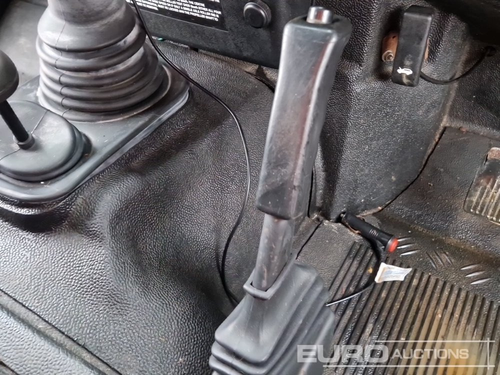 SUV 2002 Land Rover Defender 90: obrázok 35 SUV 2002 Land Rover Defender 90: obrázok 35