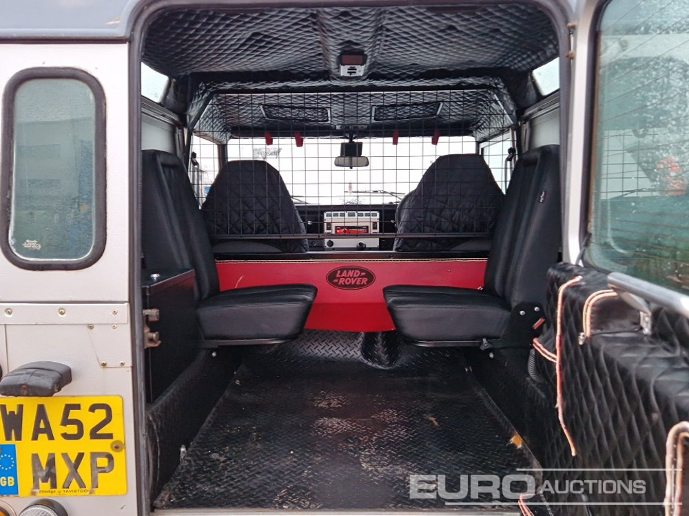 SUV 2002 Land Rover Defender 90: obrázok 21 SUV 2002 Land Rover Defender 90: obrázok 21