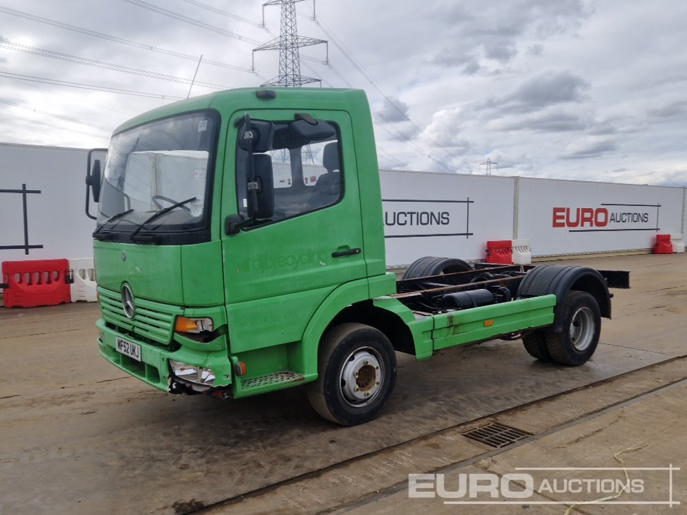 2002 Mercedes 4x2 Chassis Cab, Manual Gearbox - Podvozek s kabinou: obrázok 1 2002 Mercedes 4x2 Chassis Cab, Manual Gearbox - Podvozek s kabinou: obrázok 1