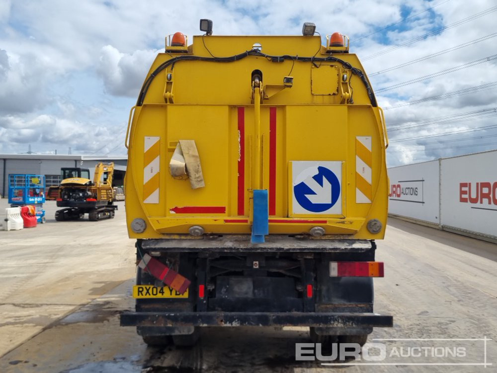 2004 Iveco ML130E18K - Zametacie vozidlo: obrázok 4 2004 Iveco ML130E18K - Zametacie vozidlo: obrázok 4