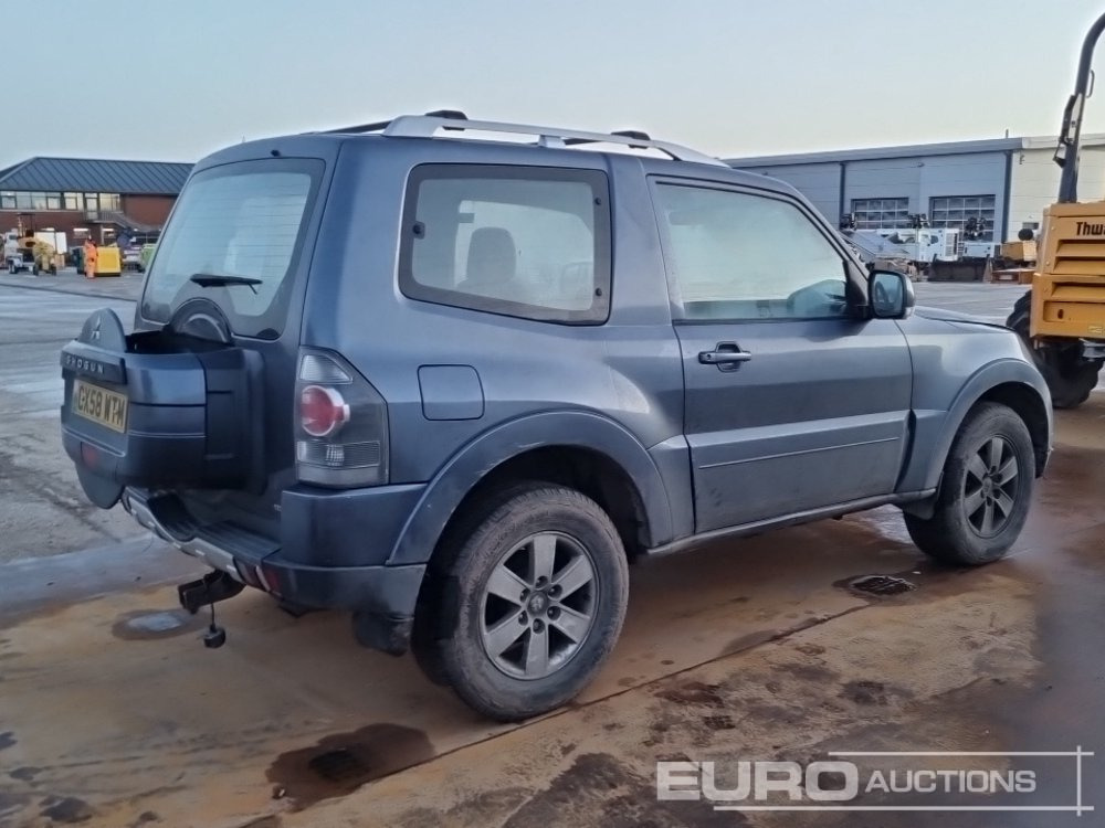 2008 Mitsubishi Shogun - SUV: obrázok 5 2008 Mitsubishi Shogun - SUV: obrázok 5