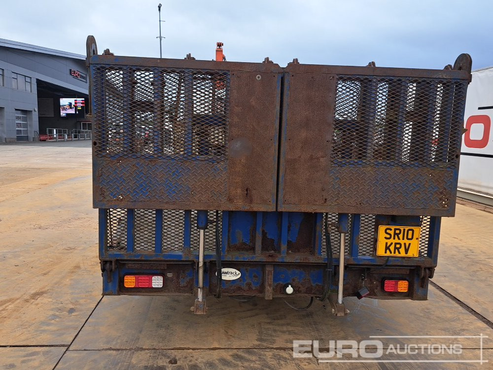 2010 Isuzu 4x2 Beavertail Plant Lorry, Auto Gearbox, Winch, Hydraulic Fliptoe Ramp - Valníkový/ Plošinový nákladný automobil: obrázok 4 2010 Isuzu 4x2 Beavertail Plant Lorry, Auto Gearbox, Winch, Hydraulic Fliptoe Ramp - Valníkový/ Plošinový nákladný automobil: obrázok 4