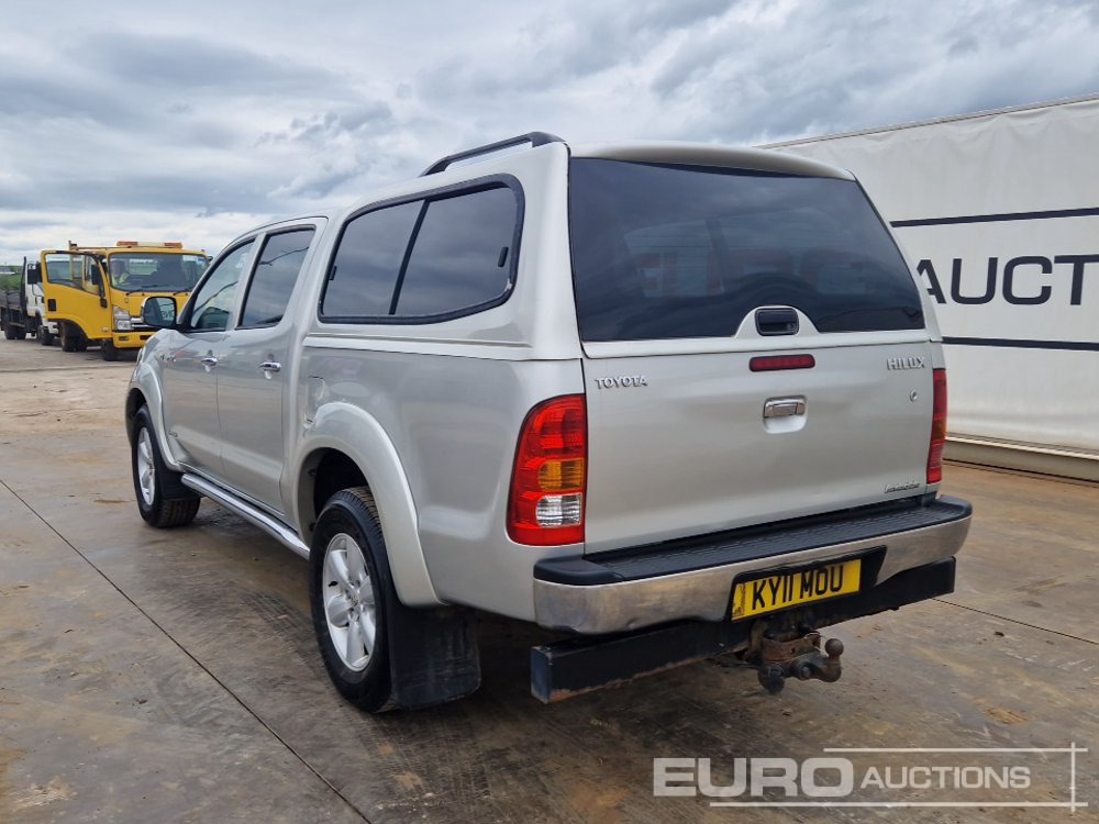 2011 Toyota Hilux Invincible - Pick-up: obrázok 3 2011 Toyota Hilux Invincible - Pick-up: obrázok 3