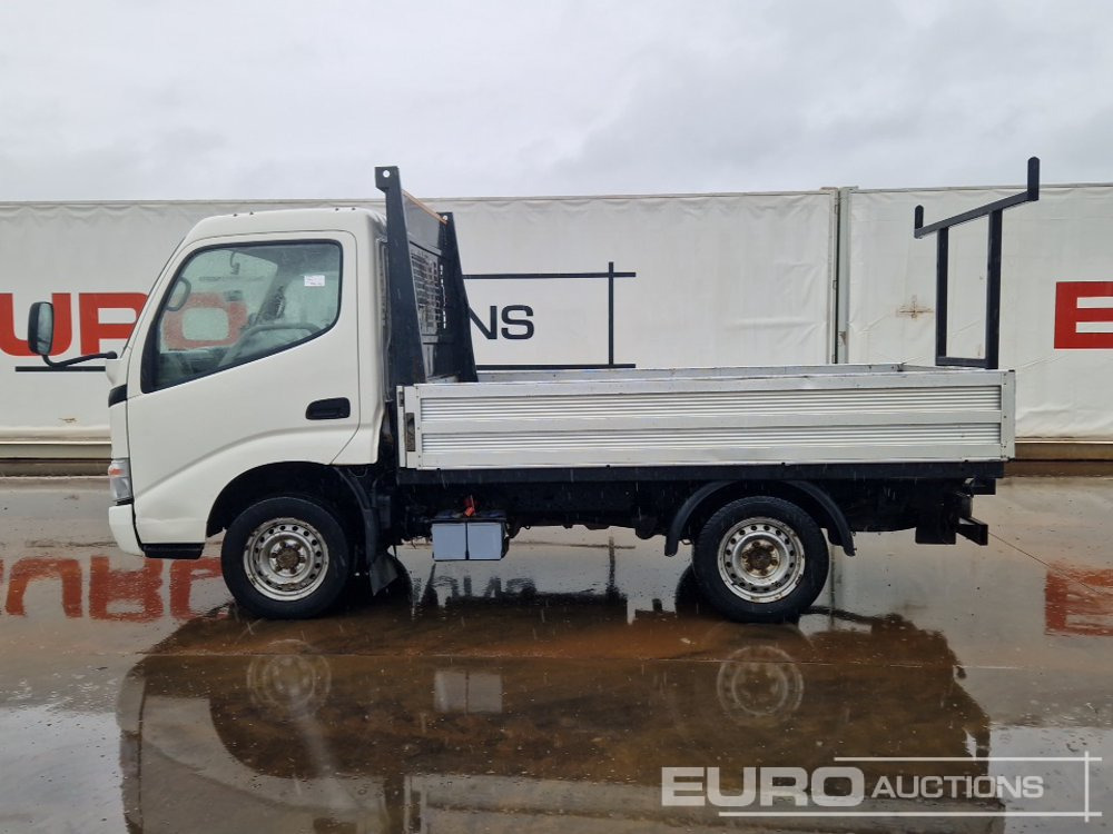 2014 Toyota Dyna - Dodávka valník: obrázok 2 2014 Toyota Dyna - Dodávka valník: obrázok 2