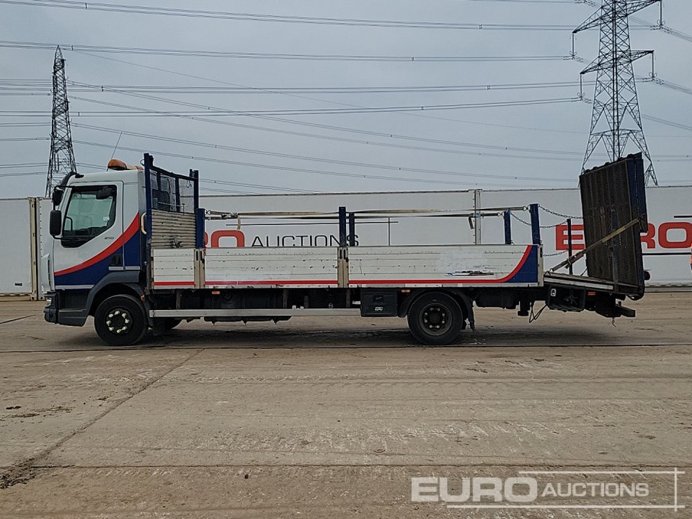 2015 DAF 210 - Valníkový/ Plošinový nákladný automobil: obrázok 2 2015 DAF 210 - Valníkový/ Plošinový nákladný automobil: obrázok 2