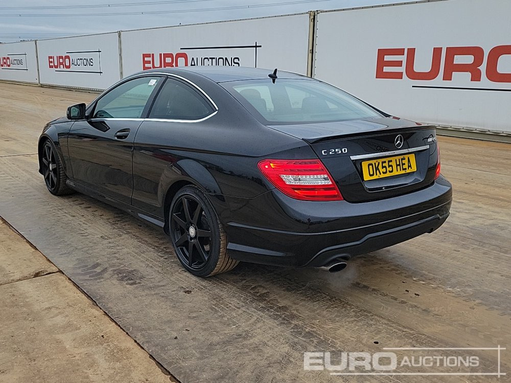 2015 Mercedes C250 AMG - Automobil: obrázok 3 2015 Mercedes C250 AMG - Automobil: obrázok 3