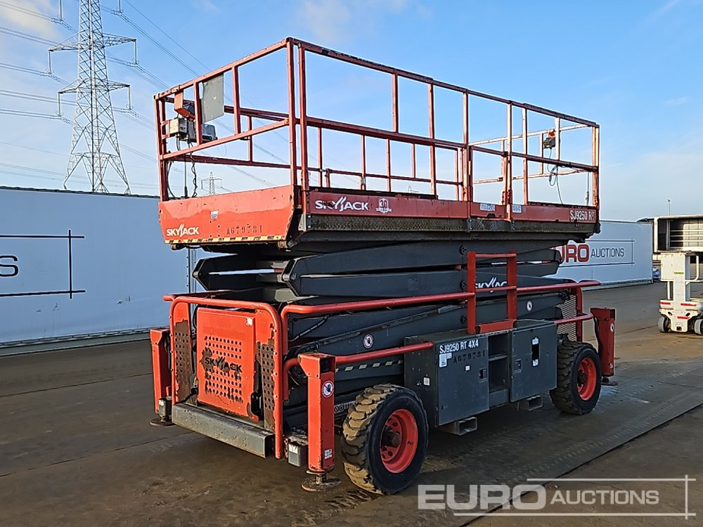 2015 SkyJack SJ9250 - Pracovná plošina: obrázok 1 2015 SkyJack SJ9250 - Pracovná plošina: obrázok 1