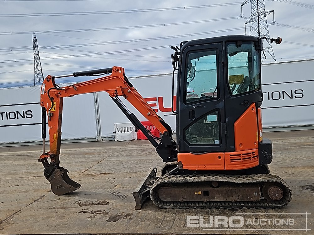 2017 Hitachi ZX26U-5A CR - Mini rýpadlo: obrázok 2 2017 Hitachi ZX26U-5A CR - Mini rýpadlo: obrázok 2