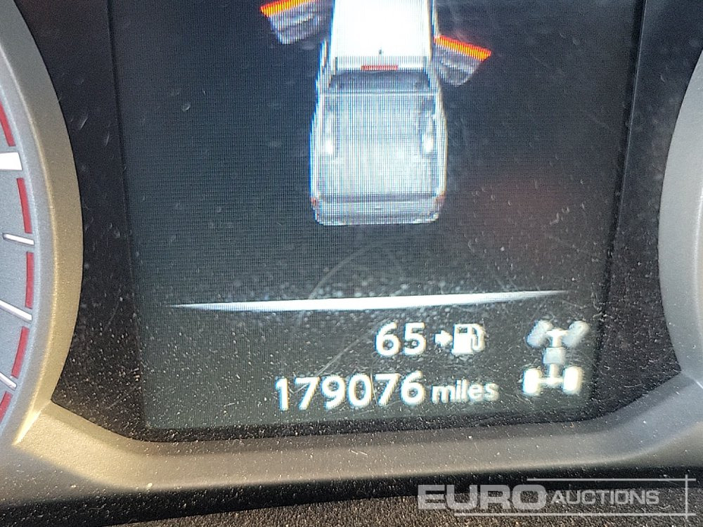 Pick-up 2017 Nissan Navara: obrázok 38 Pick-up 2017 Nissan Navara: obrázok 38