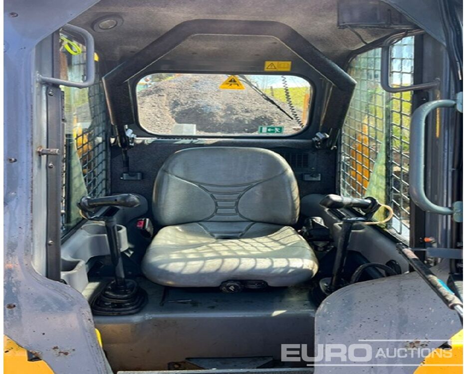 2018 Gehl R165 - Šmykom riadený nakladač: obrázok 4 2018 Gehl R165 - Šmykom riadený nakladač: obrázok 4