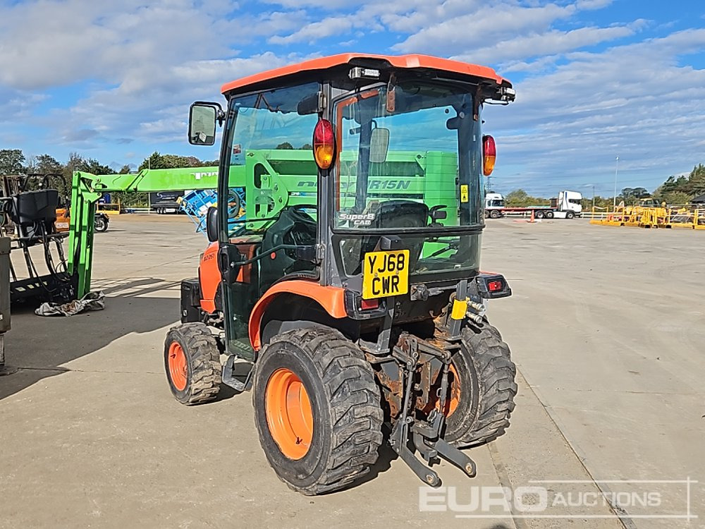 2018 Kubota B2261 - Kompaktný traktor: obrázok 3 2018 Kubota B2261 - Kompaktný traktor: obrázok 3