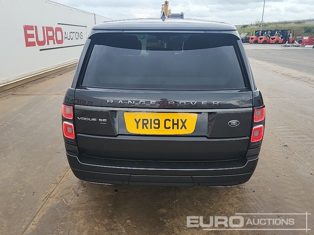 2019 Land Rover Range Rover Vogue - SUV: obrázok 4 2019 Land Rover Range Rover Vogue - SUV: obrázok 4