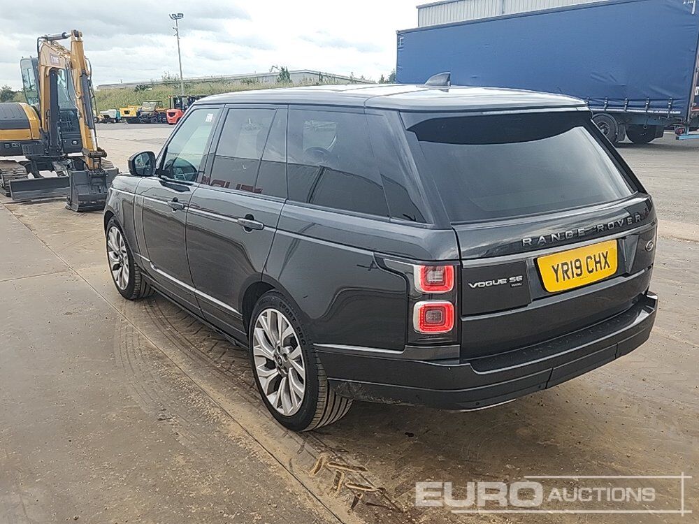 2019 Land Rover Range Rover Vogue - SUV: obrázok 3 2019 Land Rover Range Rover Vogue - SUV: obrázok 3