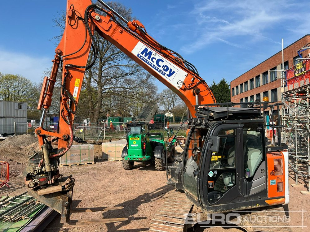 2020 Hitachi ZX135USBL-6 - Pásové rýpadlo: obrázok 3 2020 Hitachi ZX135USBL-6 - Pásové rýpadlo: obrázok 3