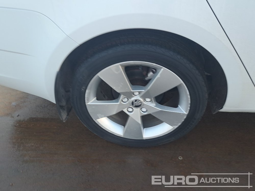 Automobil 2020 Skoda Octavia: obrázok 11 Automobil 2020 Skoda Octavia: obrázok 11