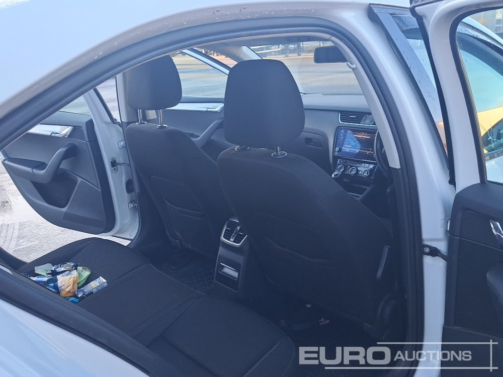 Automobil 2020 Skoda Octavia: obrázok 22 Automobil 2020 Skoda Octavia: obrázok 22