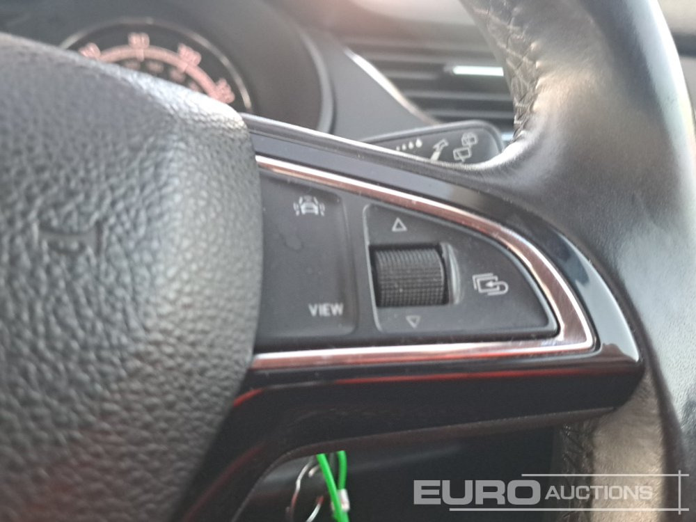 Automobil 2020 Skoda Octavia: obrázok 27 Automobil 2020 Skoda Octavia: obrázok 27