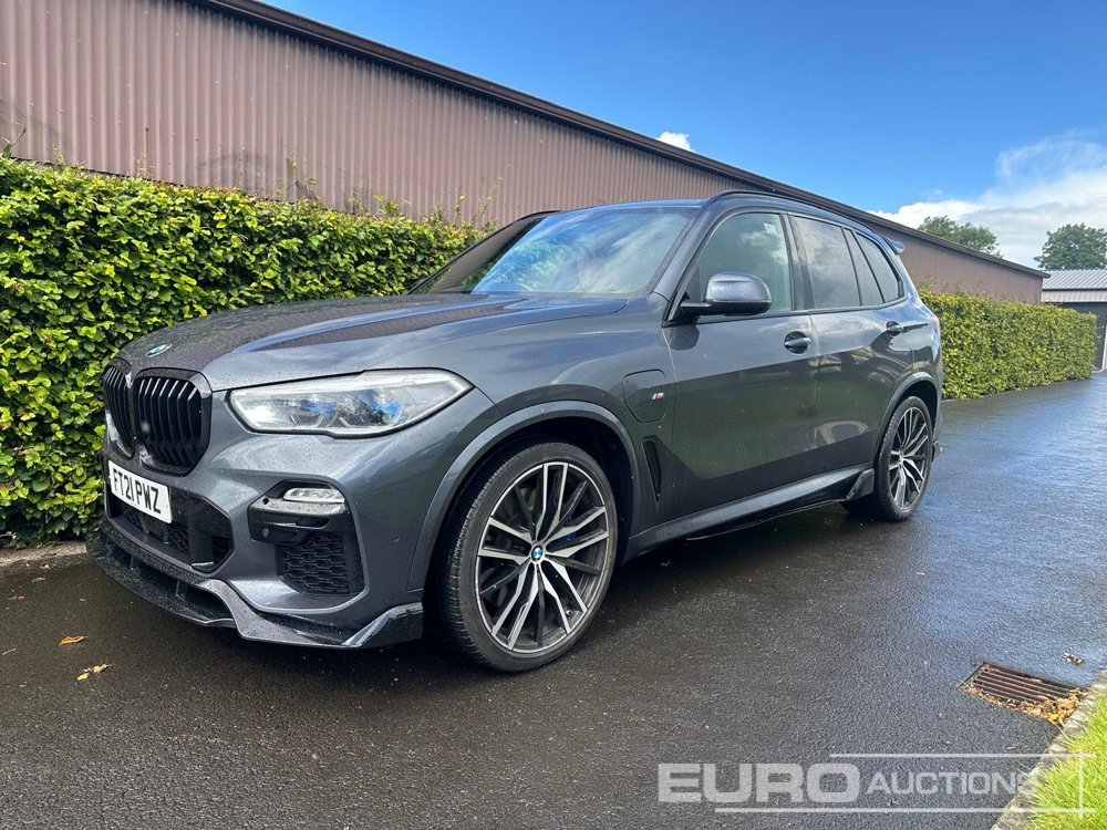 2021 BMW X5 45E M-Sport - SUV: obrázok 1 2021 BMW X5 45E M-Sport - SUV: obrázok 1