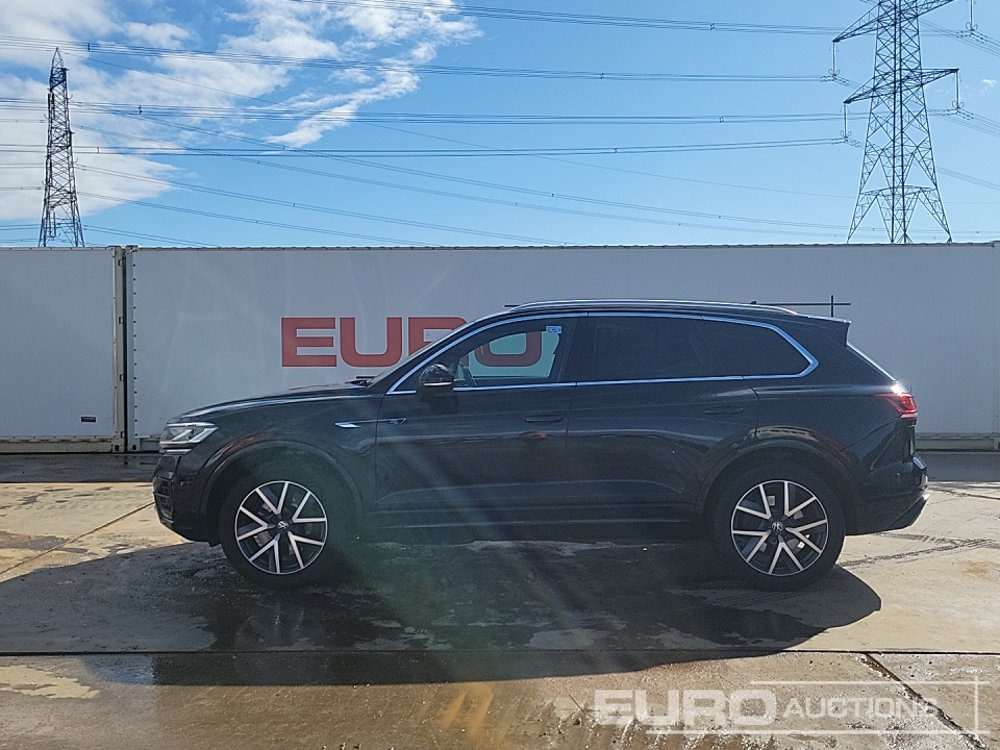 2021 Volkswagen Touareg - SUV: obrázok 2 2021 Volkswagen Touareg - SUV: obrázok 2