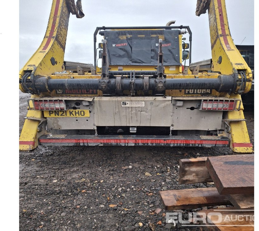 2021 Volvo 4x2 Skip Loader Lorry - Ramenový nosič kontajnerov: obrázok 4 2021 Volvo 4x2 Skip Loader Lorry - Ramenový nosič kontajnerov: obrázok 4