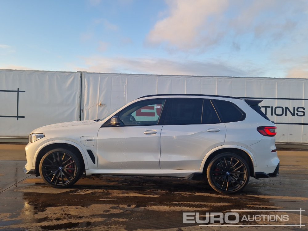 2022 BMW X5 45E M-Sport - SUV: obrázok 2 2022 BMW X5 45E M-Sport - SUV: obrázok 2