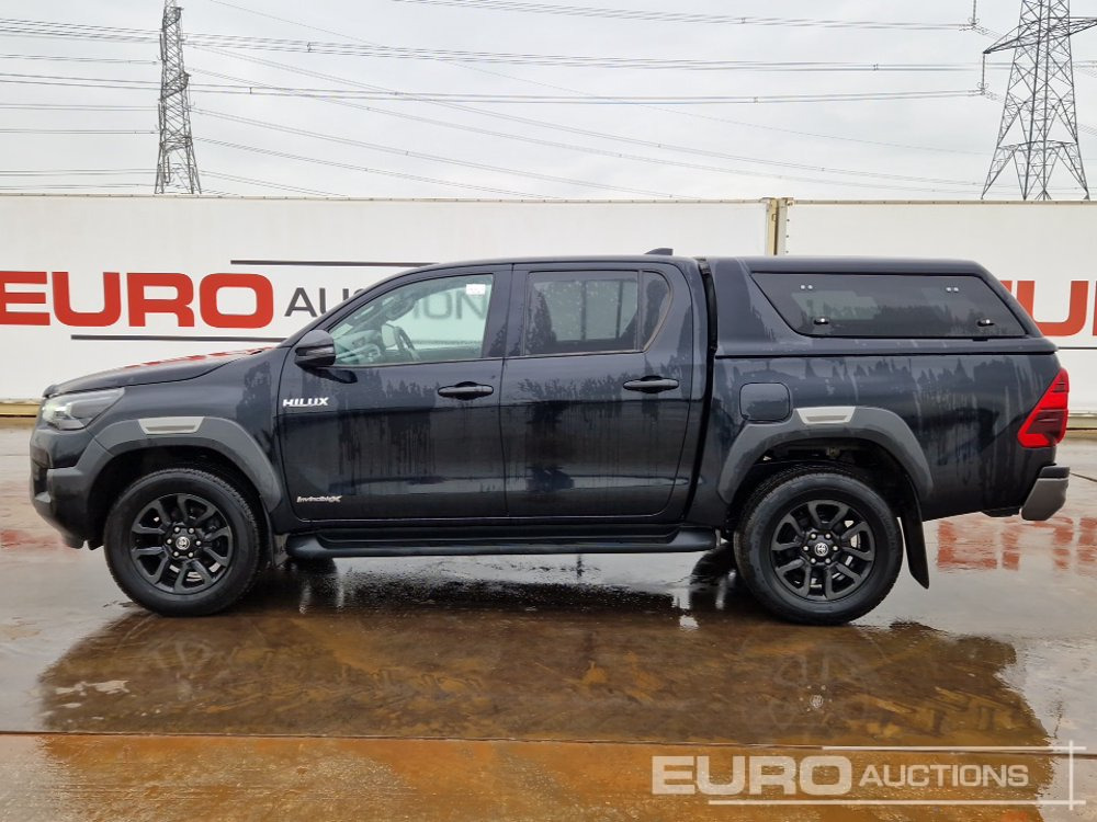 2022 Toyota Hilux Invincible X - Pick-up: obrázok 2 2022 Toyota Hilux Invincible X - Pick-up: obrázok 2