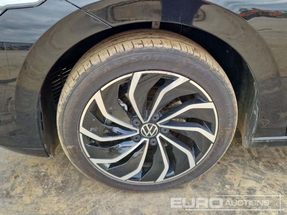 Automobil 2023 Volkswagen Golf: obrázok 12