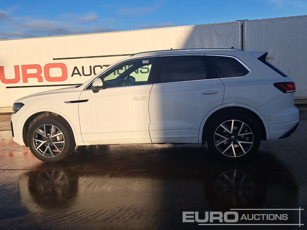 2023 Volkswagen Touareg - SUV: obrázok 2 2023 Volkswagen Touareg - SUV: obrázok 2