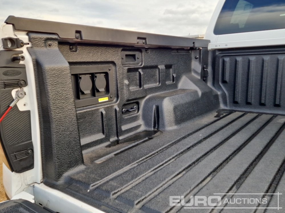 Pick-up 2024 Ford Ranger Raptor: obrázok 15 Pick-up 2024 Ford Ranger Raptor: obrázok 15