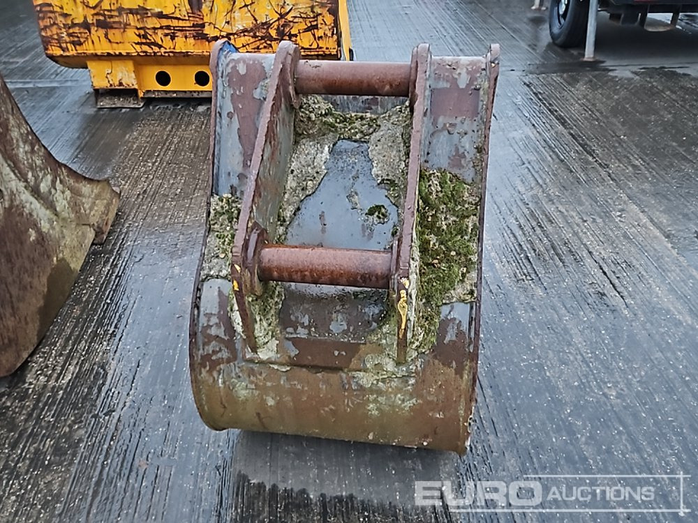 24" Scoop Bucket 65mm Pin to suit 13 Ton Excavator - Lyžica: obrázok 4 24" Scoop Bucket 65mm Pin to suit 13 Ton Excavator - Lyžica: obrázok 4