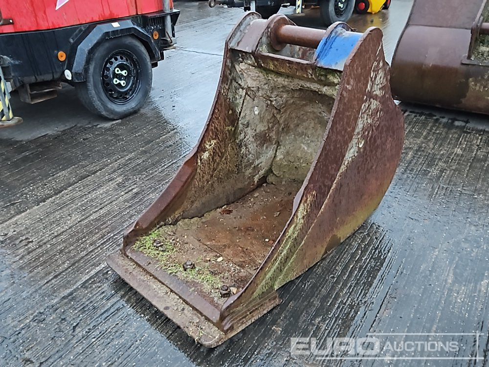 24" Scoop Bucket 65mm Pin to suit 13 Ton Excavator - Lyžica: obrázok 1 24" Scoop Bucket 65mm Pin to suit 13 Ton Excavator - Lyžica: obrázok 1