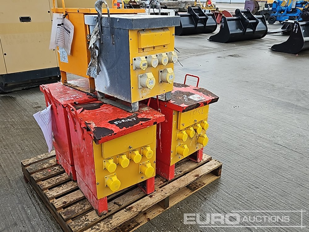 240 Volt Transformer (6 of) - Stavebné zariadenia: obrázok 1 240 Volt Transformer (6 of) - Stavebné zariadenia: obrázok 1