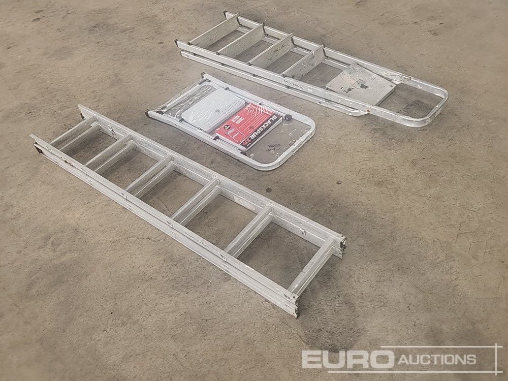 4 Tread Aluminium Step Ladder, 12 Rung Extending Ladder, 2 Tread Step Ladder - Stavebné zariadenia: obrázok 3 4 Tread Aluminium Step Ladder, 12 Rung Extending Ladder, 2 Tread Step Ladder - Stavebné zariadenia: obrázok 3