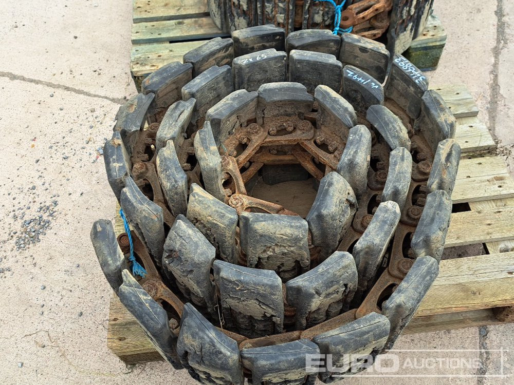 400mm City Block Track Group to suit 6 Ton Excavator (2 of) Plastic Vandal Guard Set (3 of) - Pásy pre Stavebné stroje: obrázok 5 400mm City Block Track Group to suit 6 Ton Excavator (2 of) Plastic Vandal Guard Set (3 of) - Pásy pre Stavebné stroje: obrázok 5