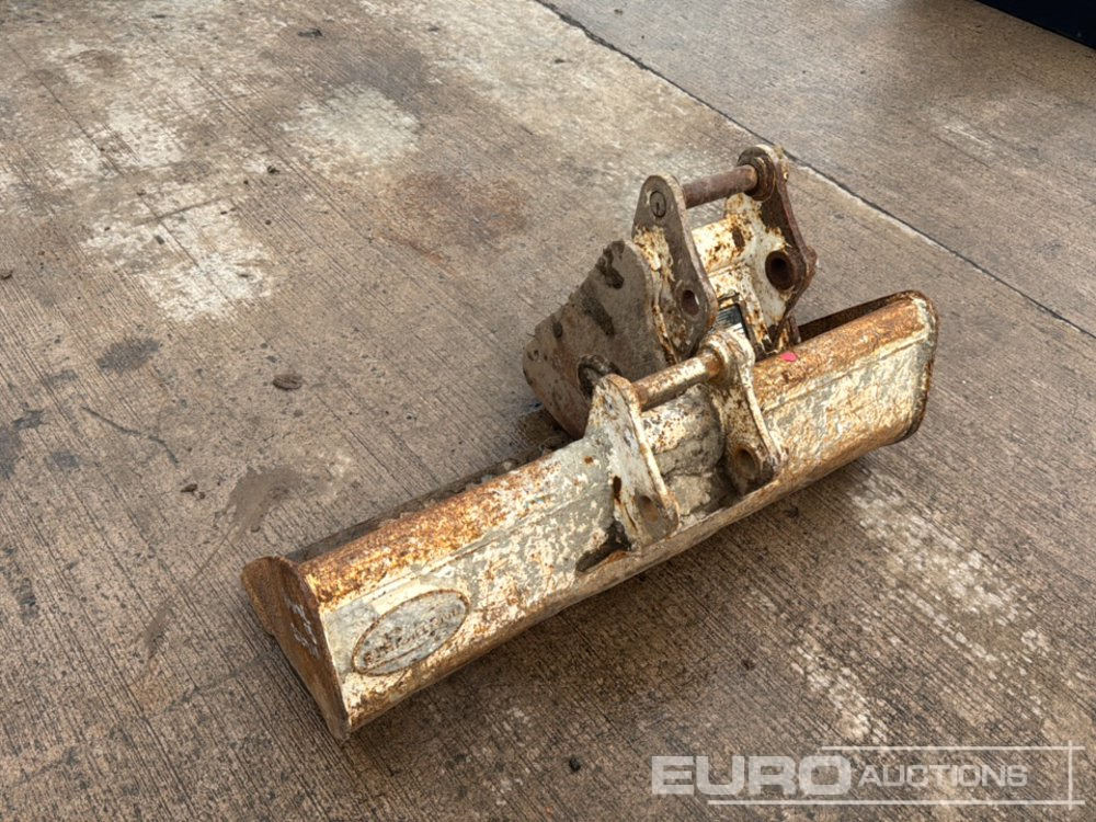 48" Ditching & 9" Digging Bucket to suit Mini Excavator (2 of) - Lyžica: obrázok 2 48" Ditching & 9" Digging Bucket to suit Mini Excavator (2 of) - Lyžica: obrázok 2