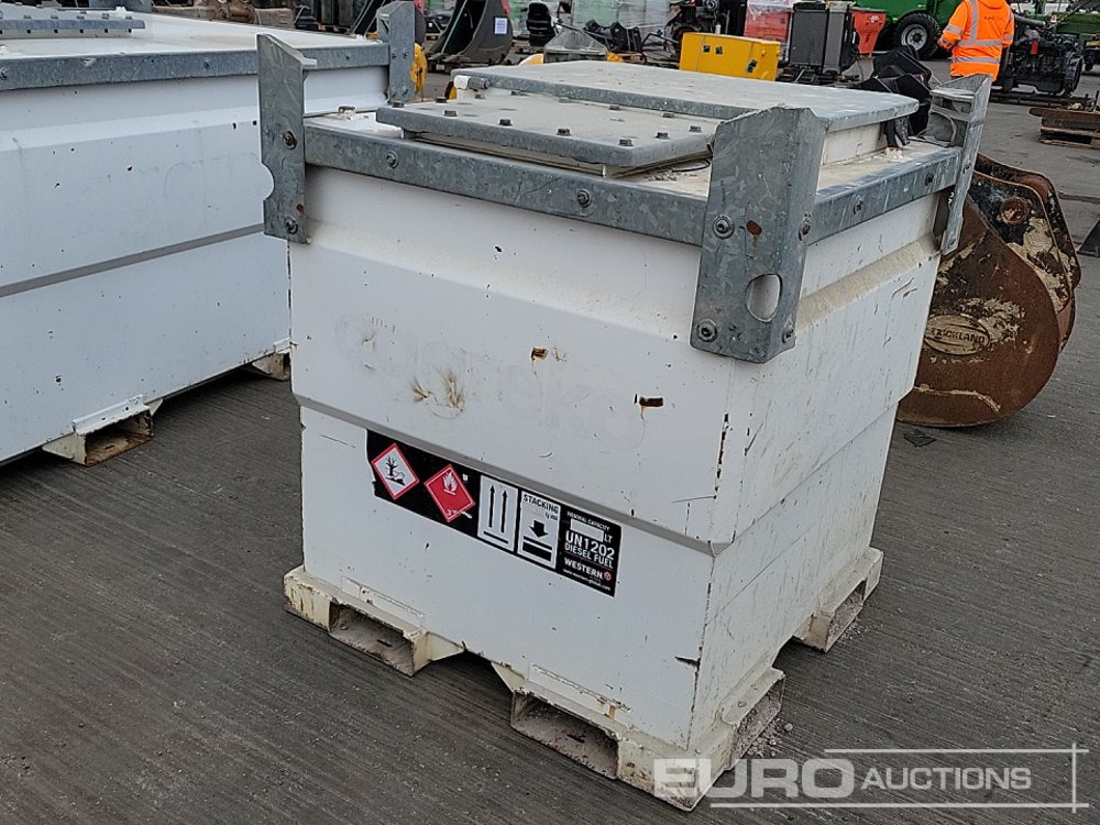 910 Litre Static Bunded Fuel Bowser - Skladovacia nádrž: obrázok 5 910 Litre Static Bunded Fuel Bowser - Skladovacia nádrž: obrázok 5