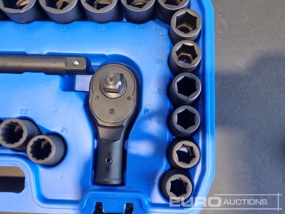 Stavebné zariadenia Boss 3/4" 30pc Heavy Duty Pneumatic Socket Set, 4" Connecting Rod, 8" Connecting Rod, Ratchet Wrench, 20" Sliding Rod, 18" Bending Rod Universal Coupling, Adapter1-3/4": obrázok 13 Stavebné zariadenia Boss 3/4" 30pc Heavy Duty Pneumatic Socket Set, 4" Connecting Rod, 8" Connecting Rod, Ratchet Wrench, 20" Sliding Rod, 18" Bending Rod Universal Coupling, Adapter1-3/4": obrázok 13