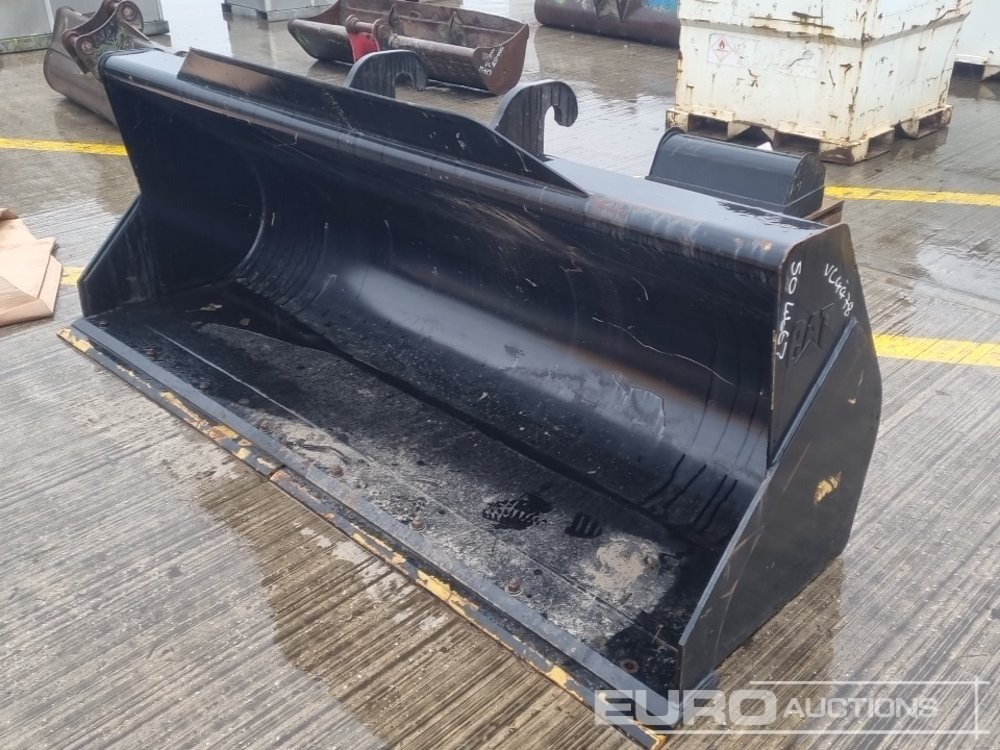 CAT 94" Loading Bucket to suit Telehandler - Lyžica: obrázok 1 CAT 94" Loading Bucket to suit Telehandler - Lyžica: obrázok 1