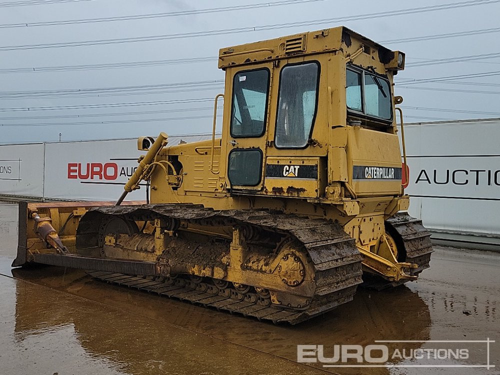 CAT D5B - Buldozér: obrázok 3 CAT D5B - Buldozér: obrázok 3
