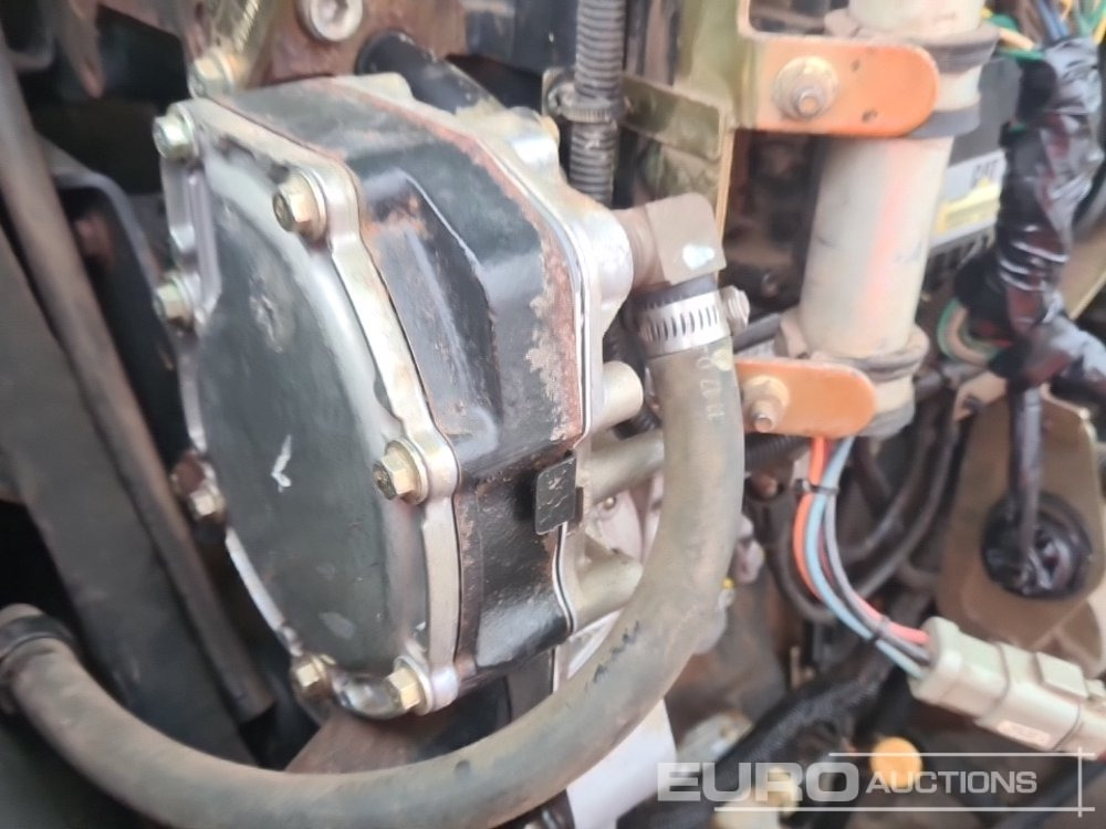 Teleskopický nakladač CAT TH340B: obrázok 30