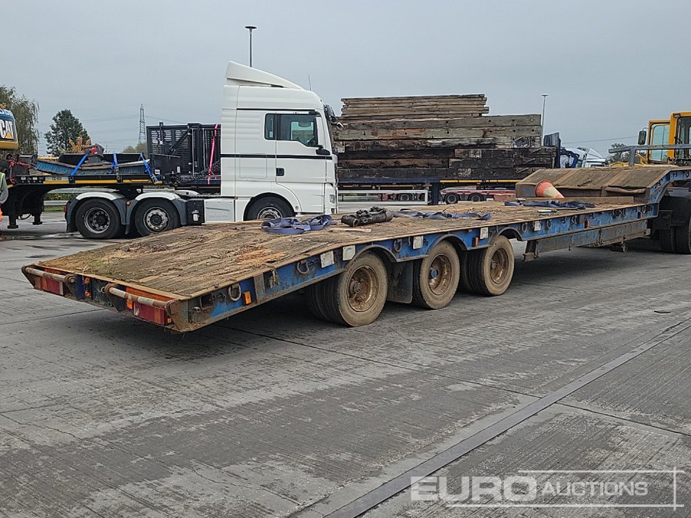 Chieftain Tri Axle Step Frame Low Loader Trailer - Náves podvalník: obrázok 5 Chieftain Tri Axle Step Frame Low Loader Trailer - Náves podvalník: obrázok 5